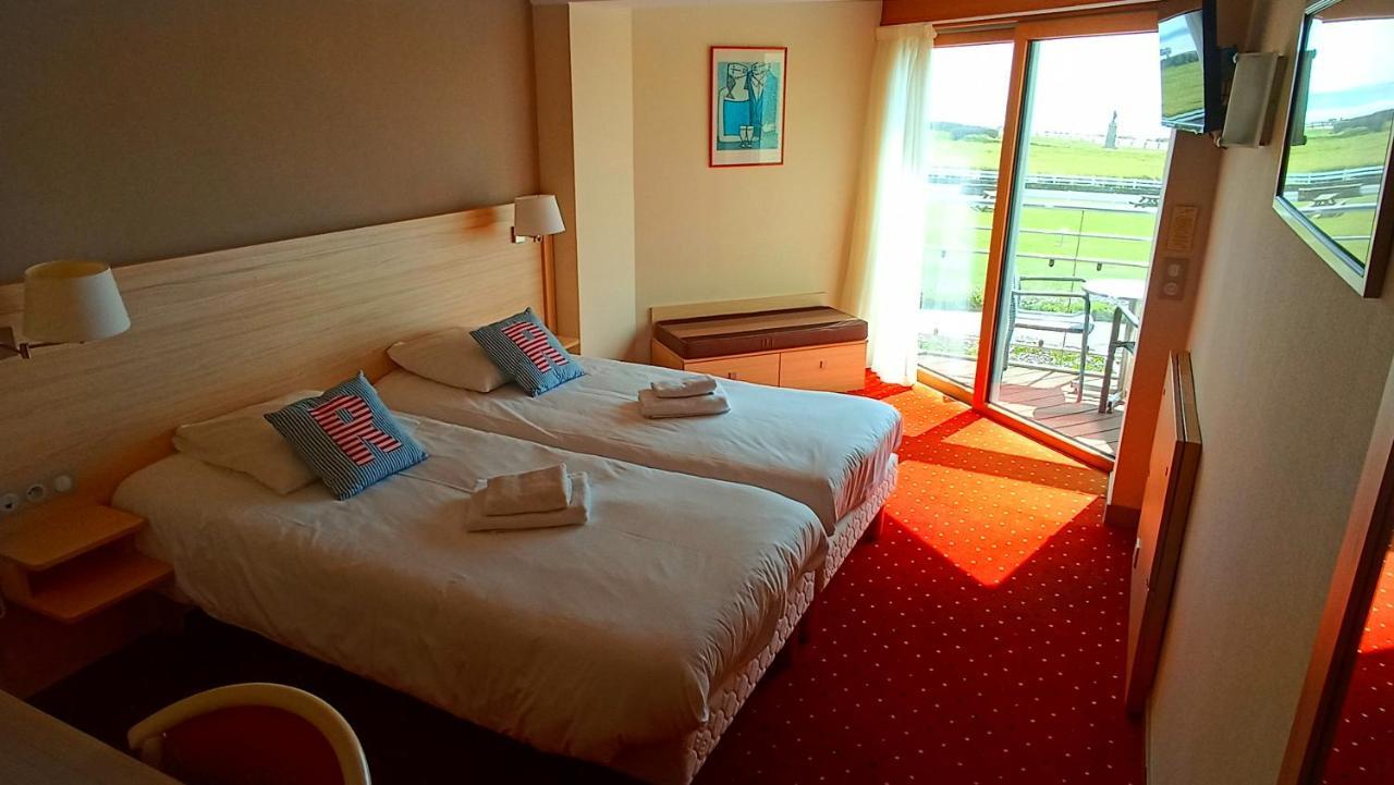 Breiz Armor Hotell Pouldreuzic Exteriör bild