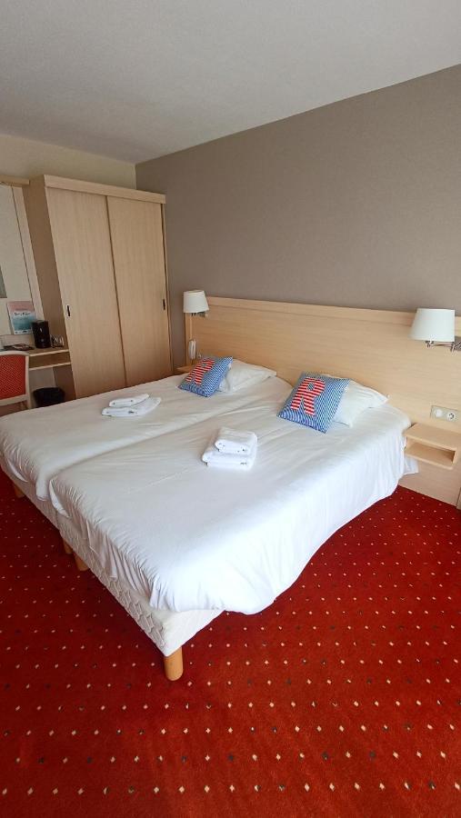 Breiz Armor Hotell Pouldreuzic Exteriör bild