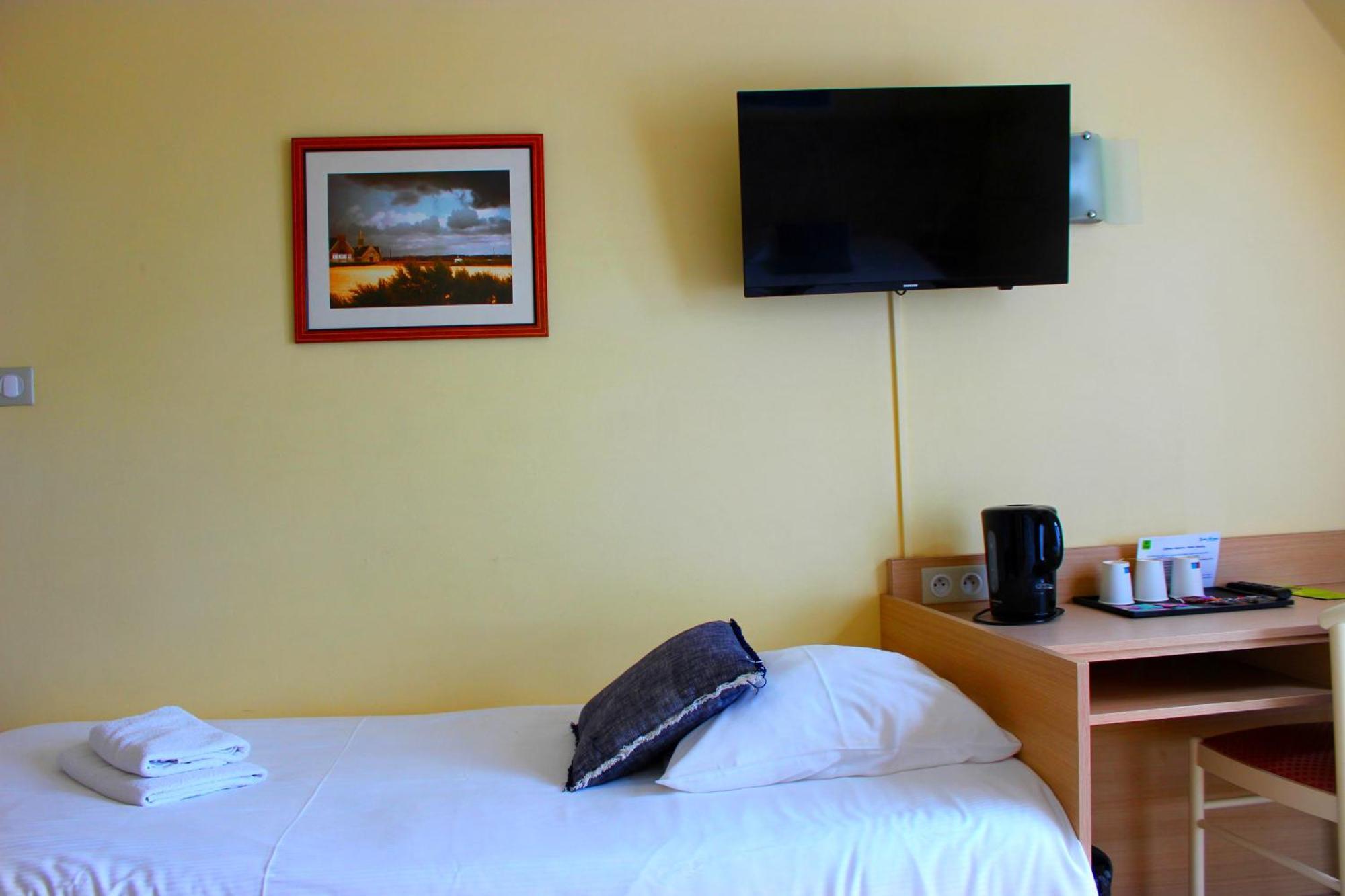 Breiz Armor Hotell Pouldreuzic Rum bild